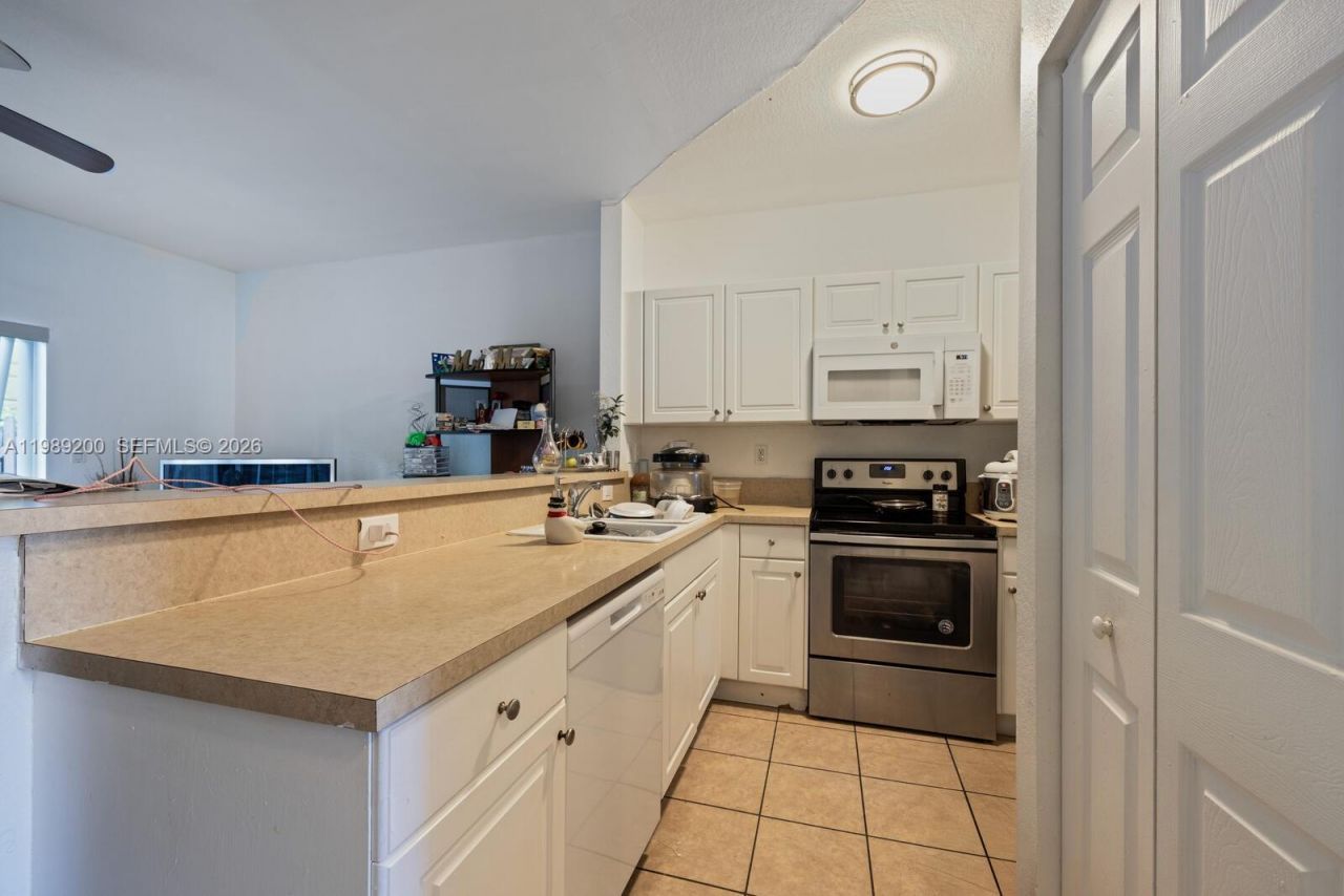 1490 NE 33rd Ave, Unit 104-13, Homestead, FL 33033 Photo