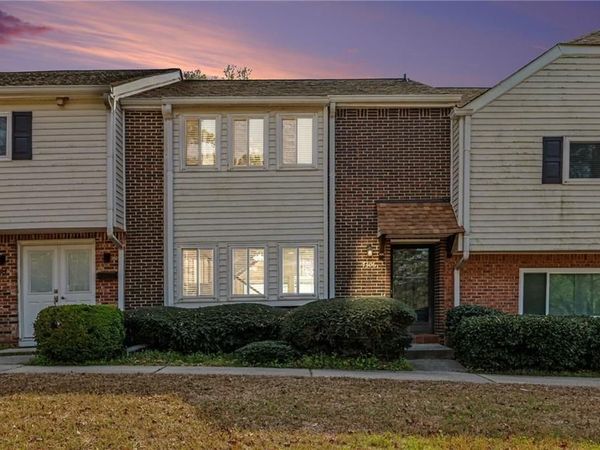 7306 Cardigan Circle, Atlanta, GA 30328