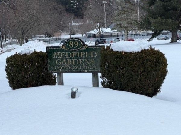 89 Pleasant St, Unit D1, Medfield, MA 02052