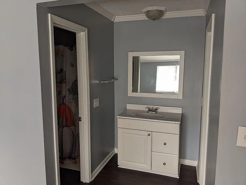 2494 Etiwan Photo 16