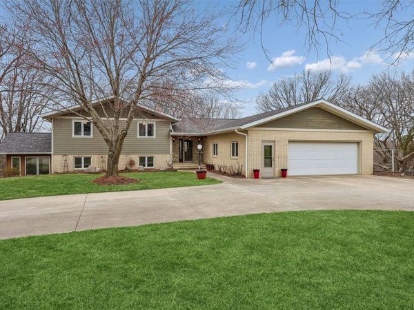 1051 Maize Avenue, Boone, IA 50036