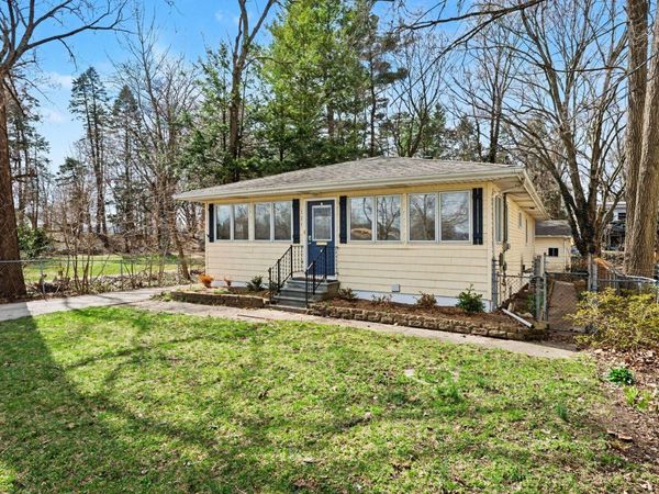 121 Hazen Street, Paw Paw, MI 49079