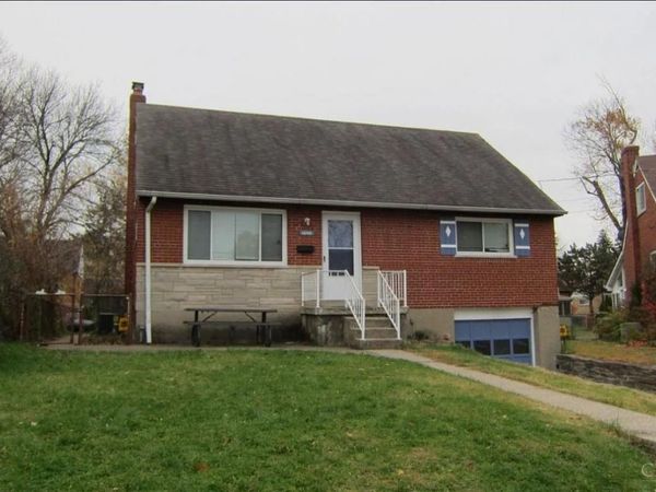 1509 Balfour LN, North College Hill, OH 45231