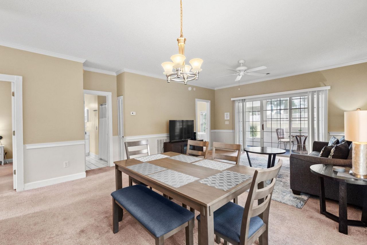 687 Riverwalk Dr.  Photo 11