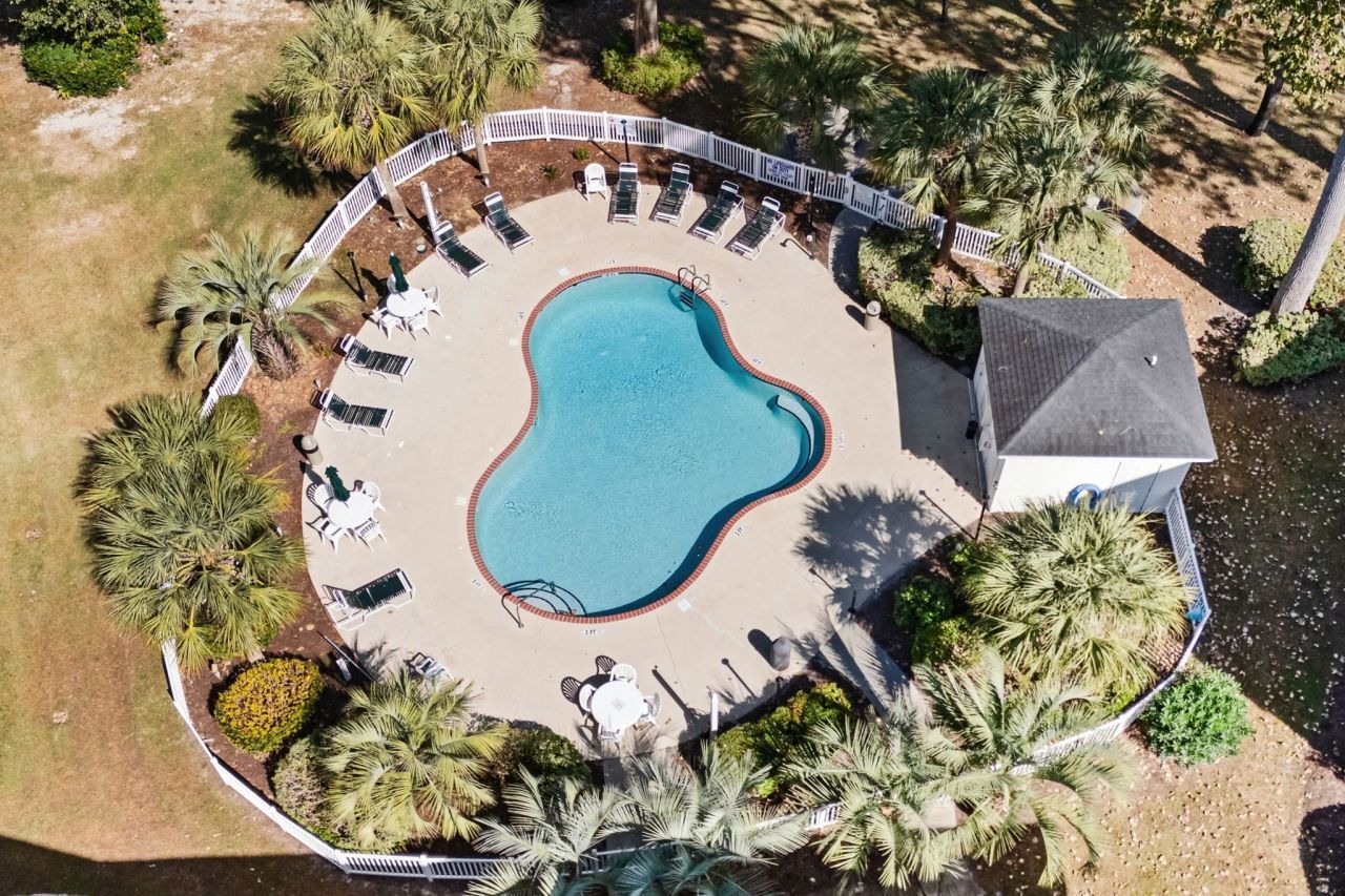 687 Riverwalk Dr.  Photo 35