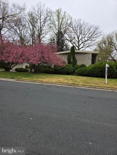 7146 River Road, Bethesda, MD 20817 Main Photo