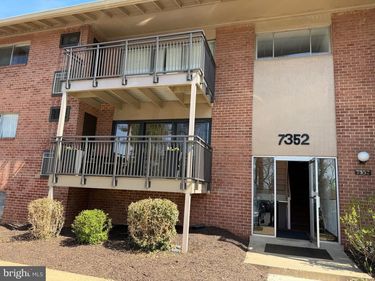 7352 LEE HIGHWAY , Unit 201, FALLS CHURCH, VA 22046