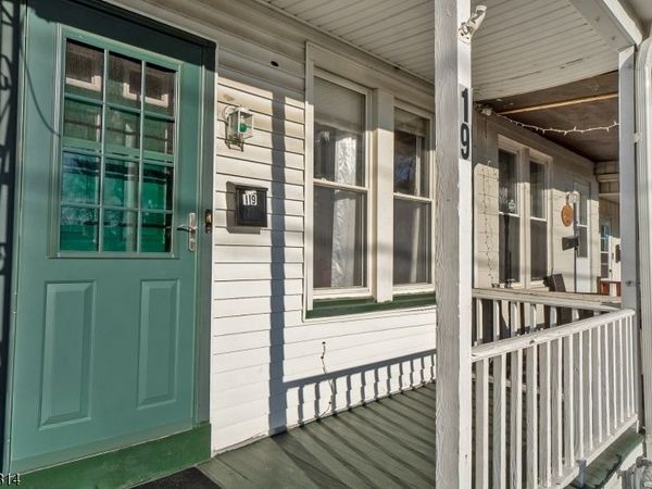 19 Railroad Avenue, Phillipsburg, NJ 08865