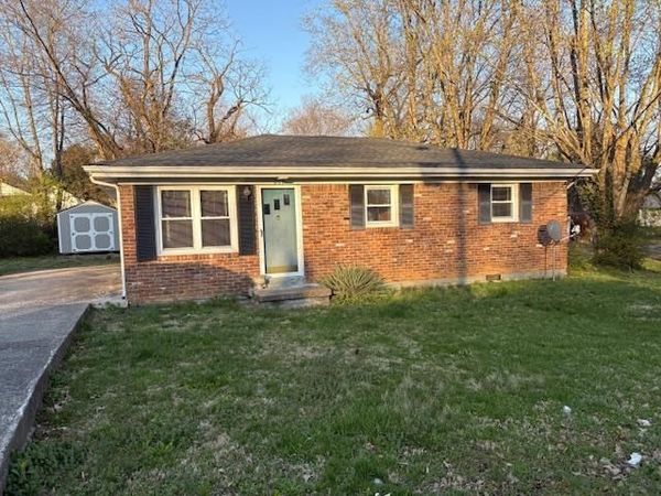 209 Newman Street , Glasgow, KY 42141