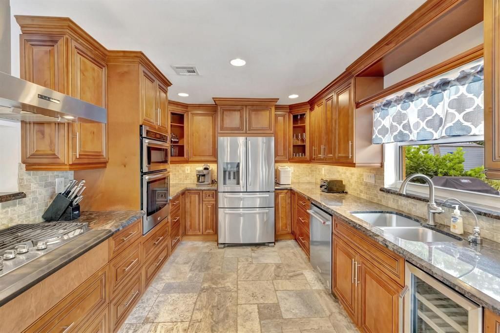 925 NE 25th Avenue, Pompano Beach, FL 33062 Photo