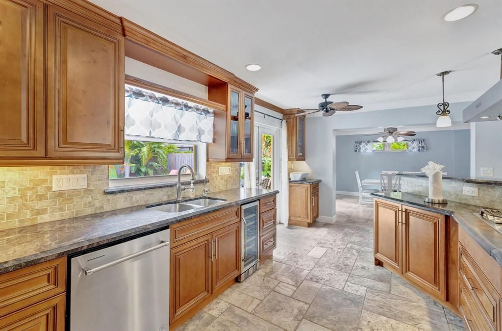 925 NE 25th Avenue, Pompano Beach, FL 33062 Photo