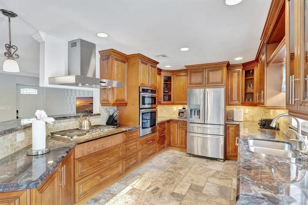 925 NE 25th Avenue, Pompano Beach, FL 33062 Photo