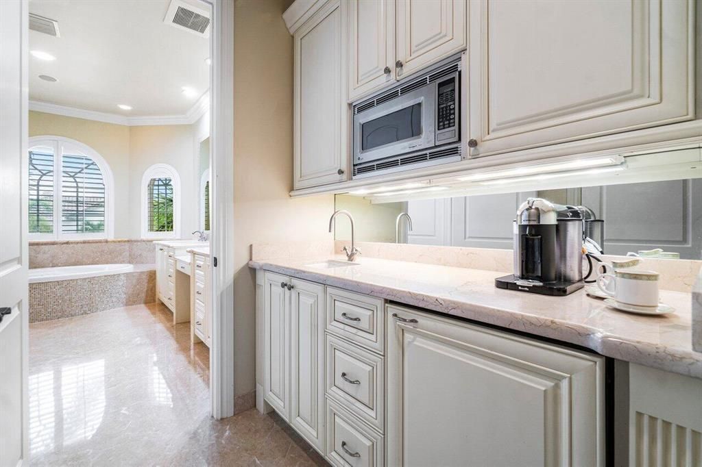 2221 NE 48th Court, Lighthouse Point, FL 33064 Photo