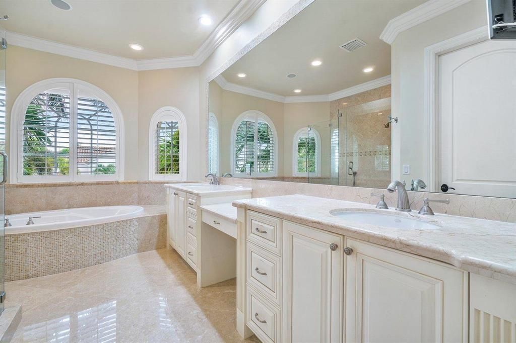 2221 NE 48th Court, Lighthouse Point, FL 33064 Photo