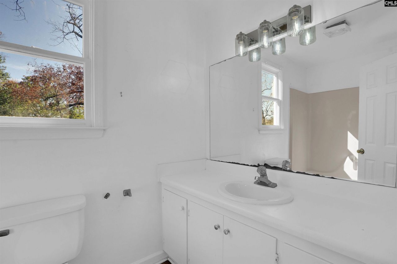 1108 S Beltline Boulevard  Photo 22