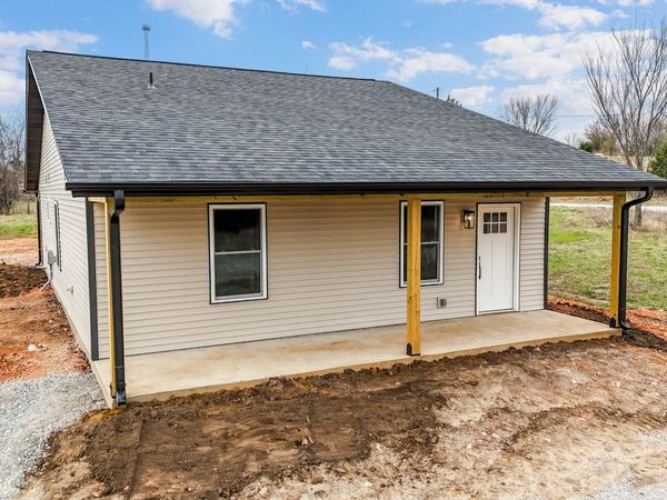 7938 N Blockade Village, Seligman, MO 65745