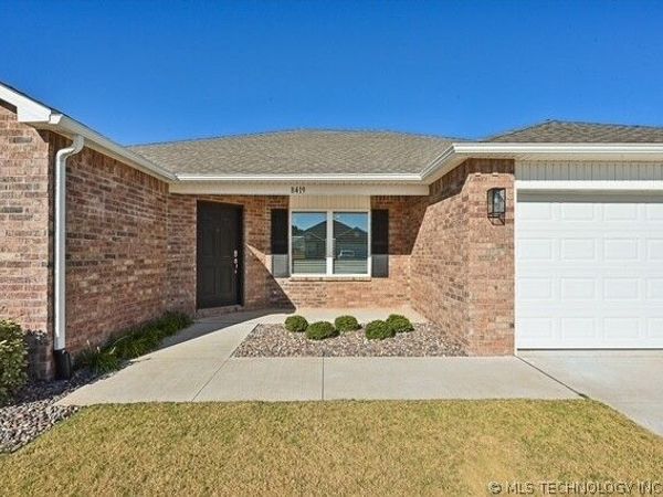 8419 E 162nd Place S, Bixby, OK 74008