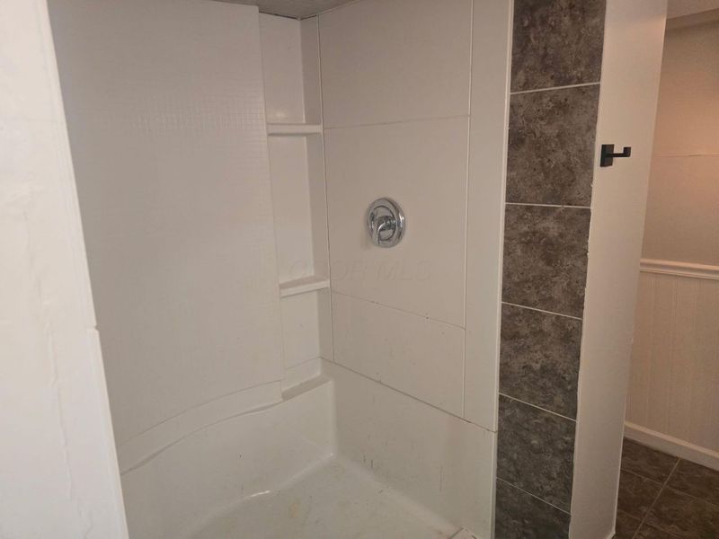 3950 Riverside Drive, Columbus, OH 43220 Photo 30