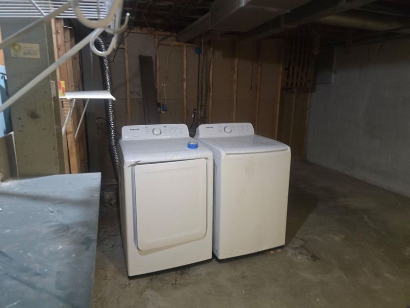 3950 Riverside Drive, Columbus, OH 43220 Photo 32