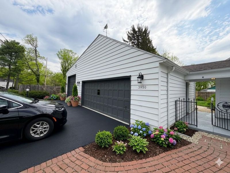 3950 Riverside Drive, Columbus, OH 43220 Photo 5