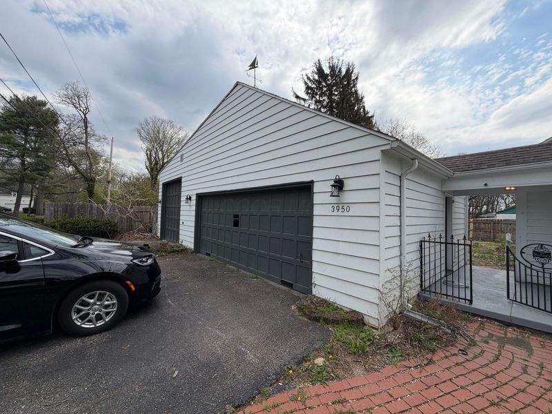 3950 Riverside Drive, Columbus, OH 43220 Photo 6
