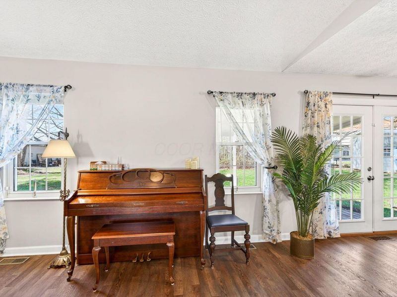 250 Gay Street, Plain City, OH 43064 Photo 17