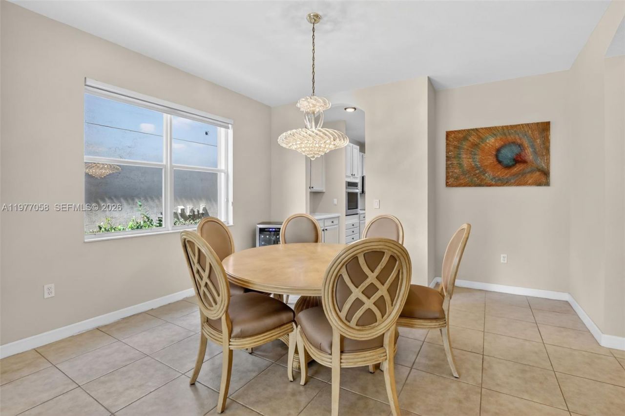 19151 N Hibiscus St , Weston, FL 33332 Photo