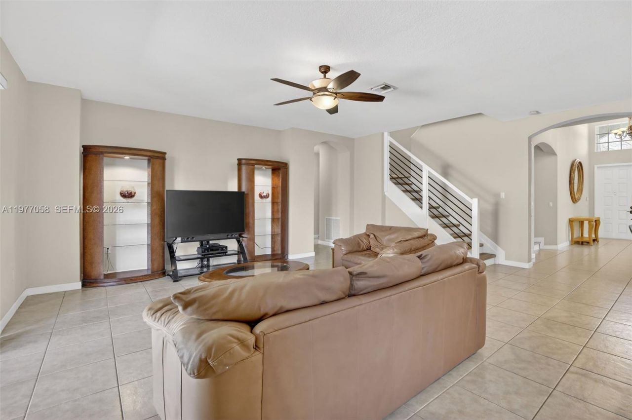 19151 N Hibiscus St , Weston, FL 33332 Photo