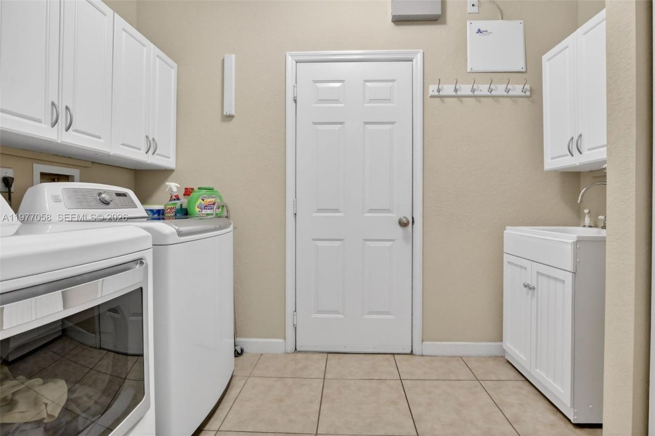 19151 N Hibiscus St , Weston, FL 33332 Photo