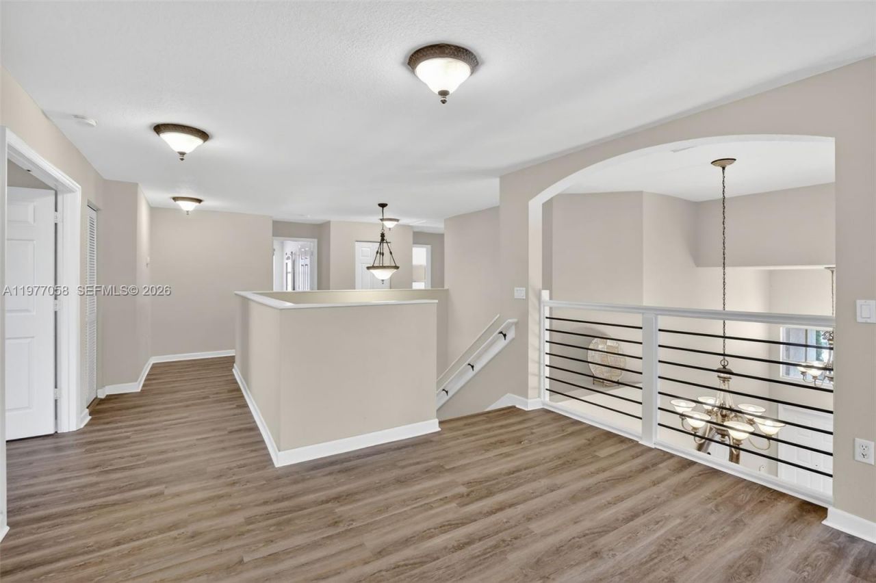 19151 N Hibiscus St , Weston, FL 33332 Photo