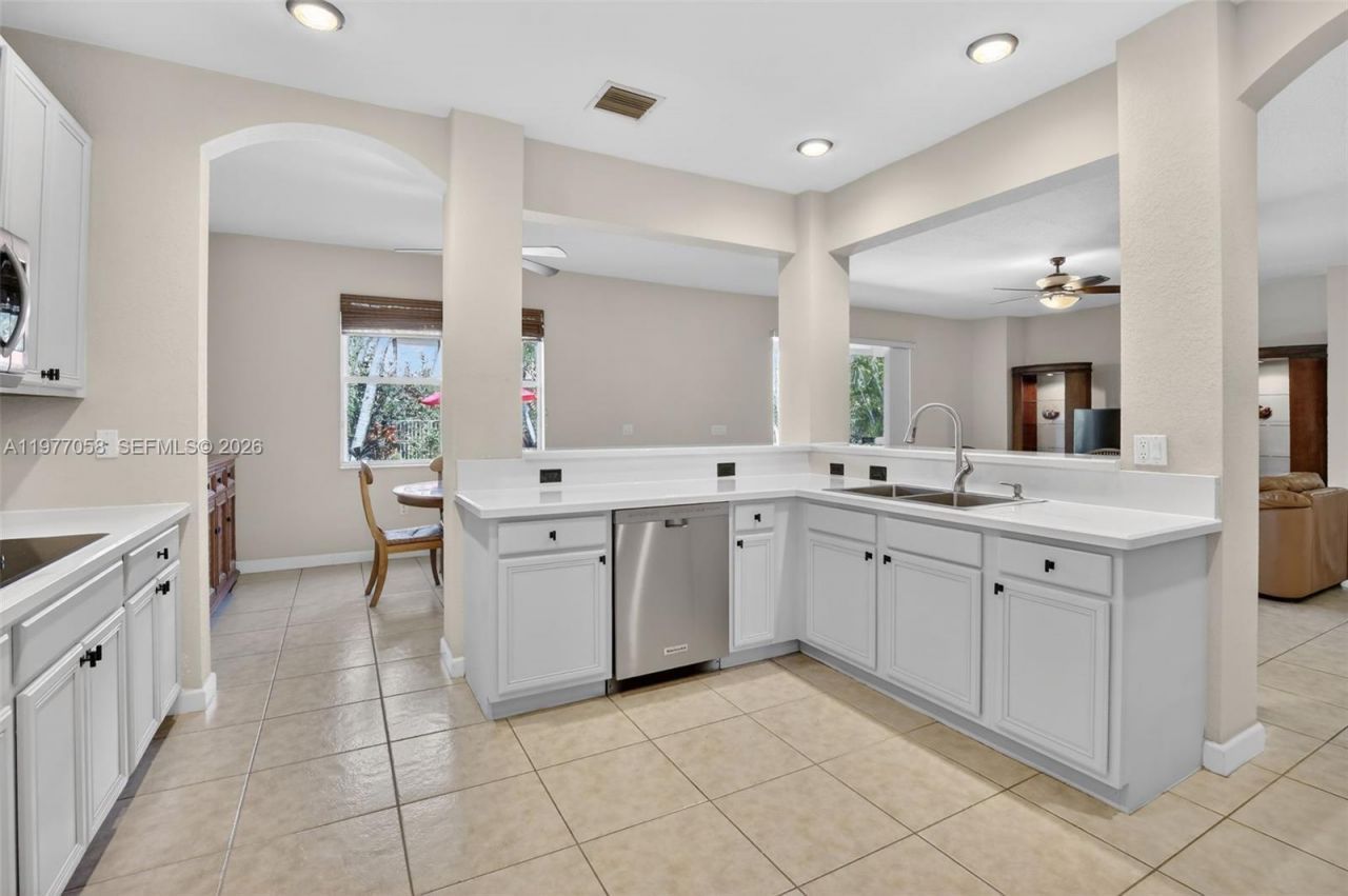 19151 N Hibiscus St , Weston, FL 33332 Photo