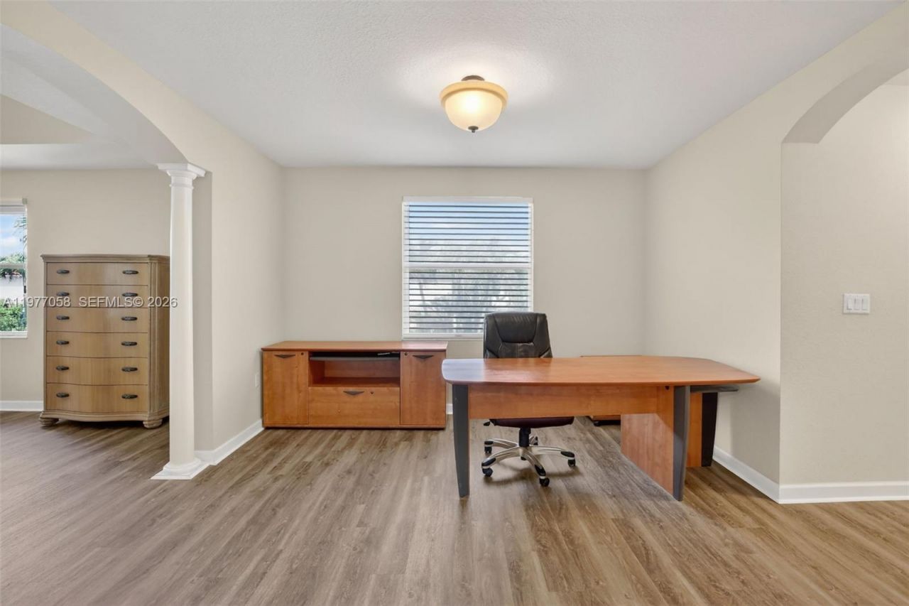 19151 N Hibiscus St , Weston, FL 33332 Photo