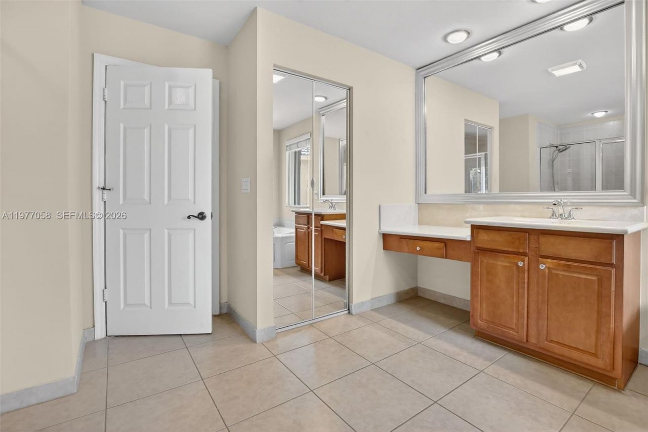 19151 N Hibiscus St , Weston, FL 33332 Photo