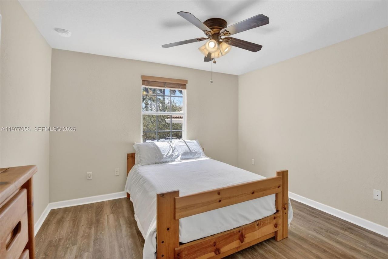 19151 N Hibiscus St , Weston, FL 33332 Photo