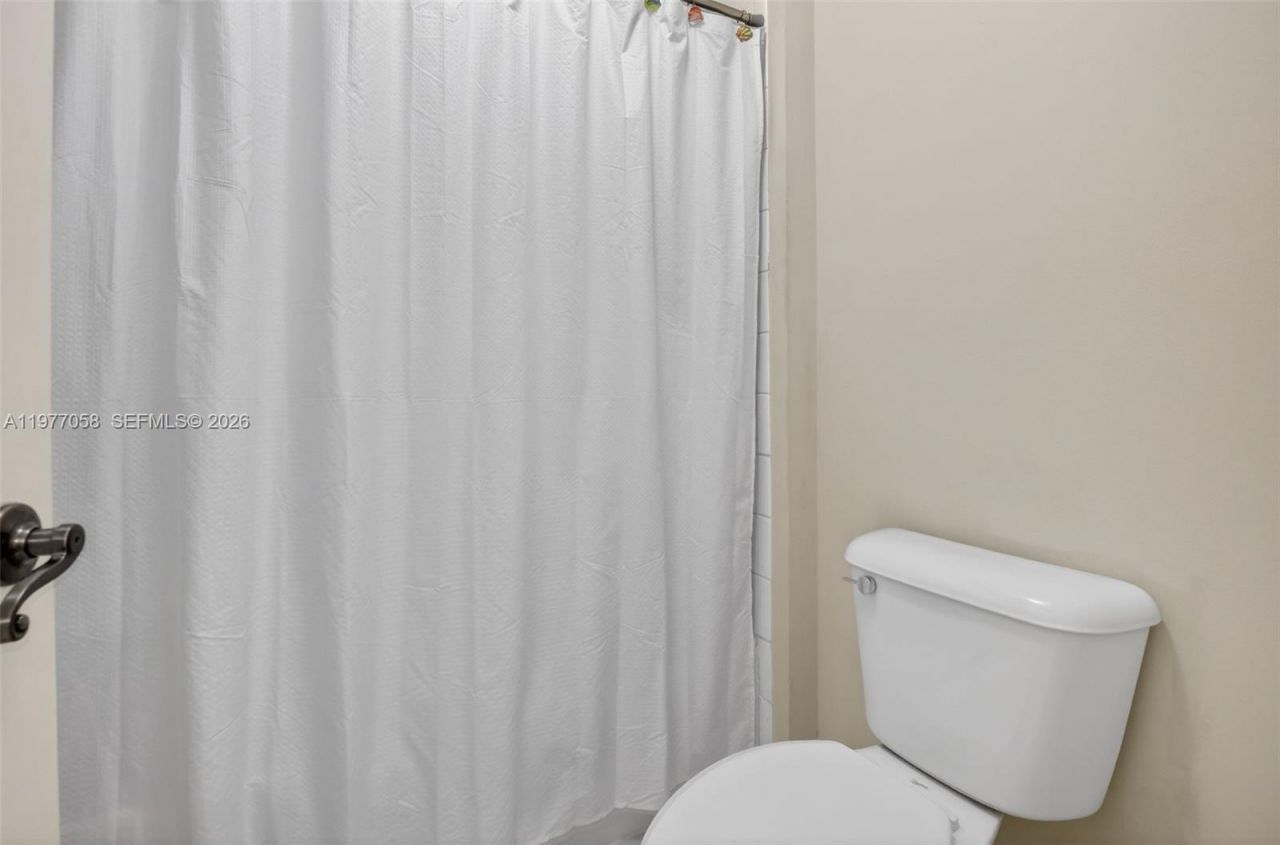 19151 N Hibiscus St , Weston, FL 33332 Photo