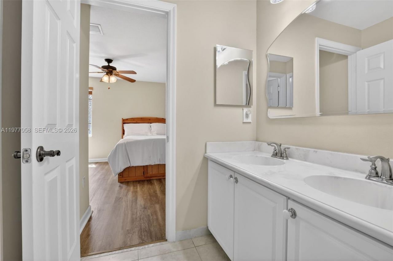 19151 N Hibiscus St , Weston, FL 33332 Photo