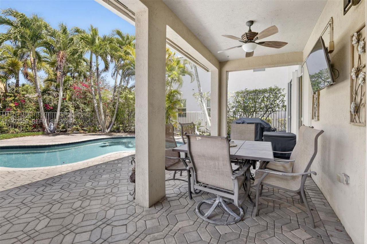 19151 N Hibiscus St , Weston, FL 33332 Photo