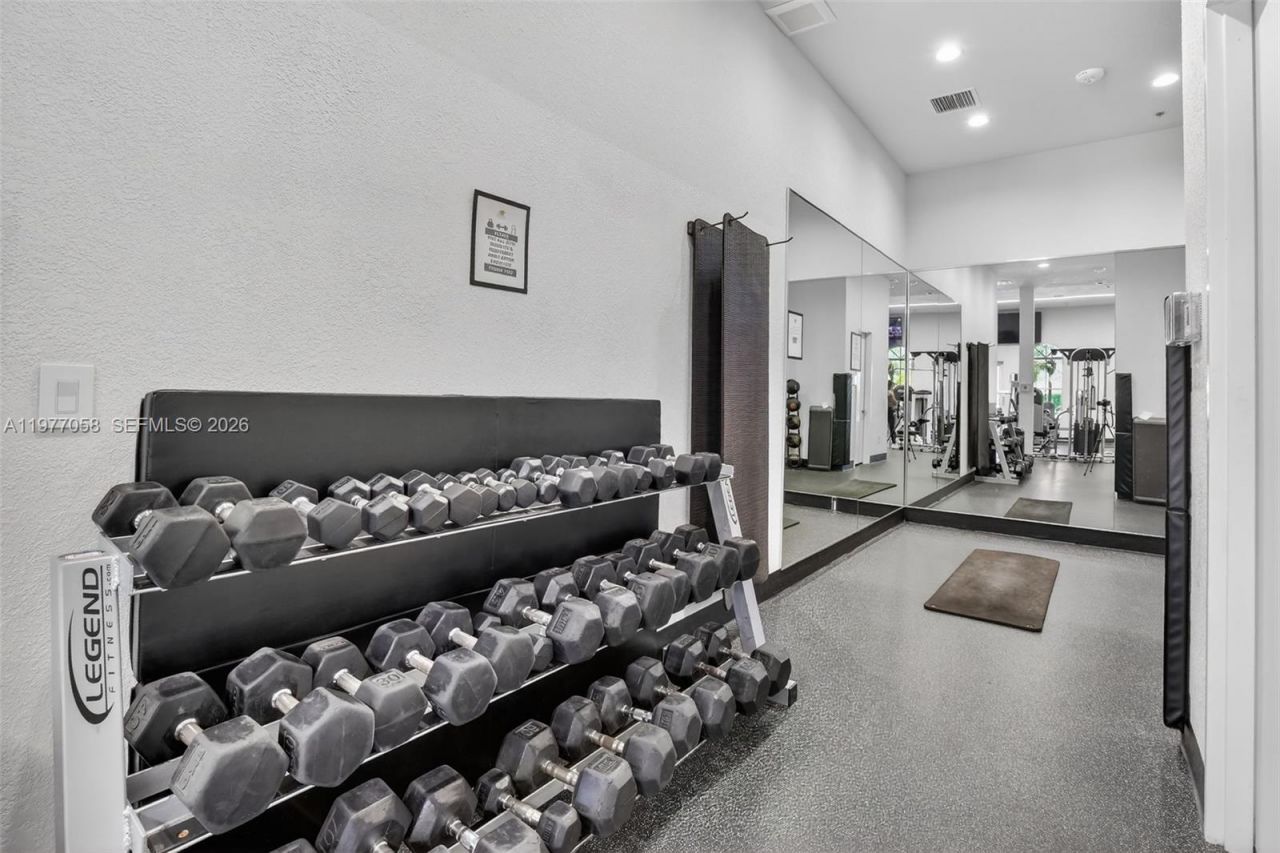 19151 N Hibiscus St , Weston, FL 33332 Photo