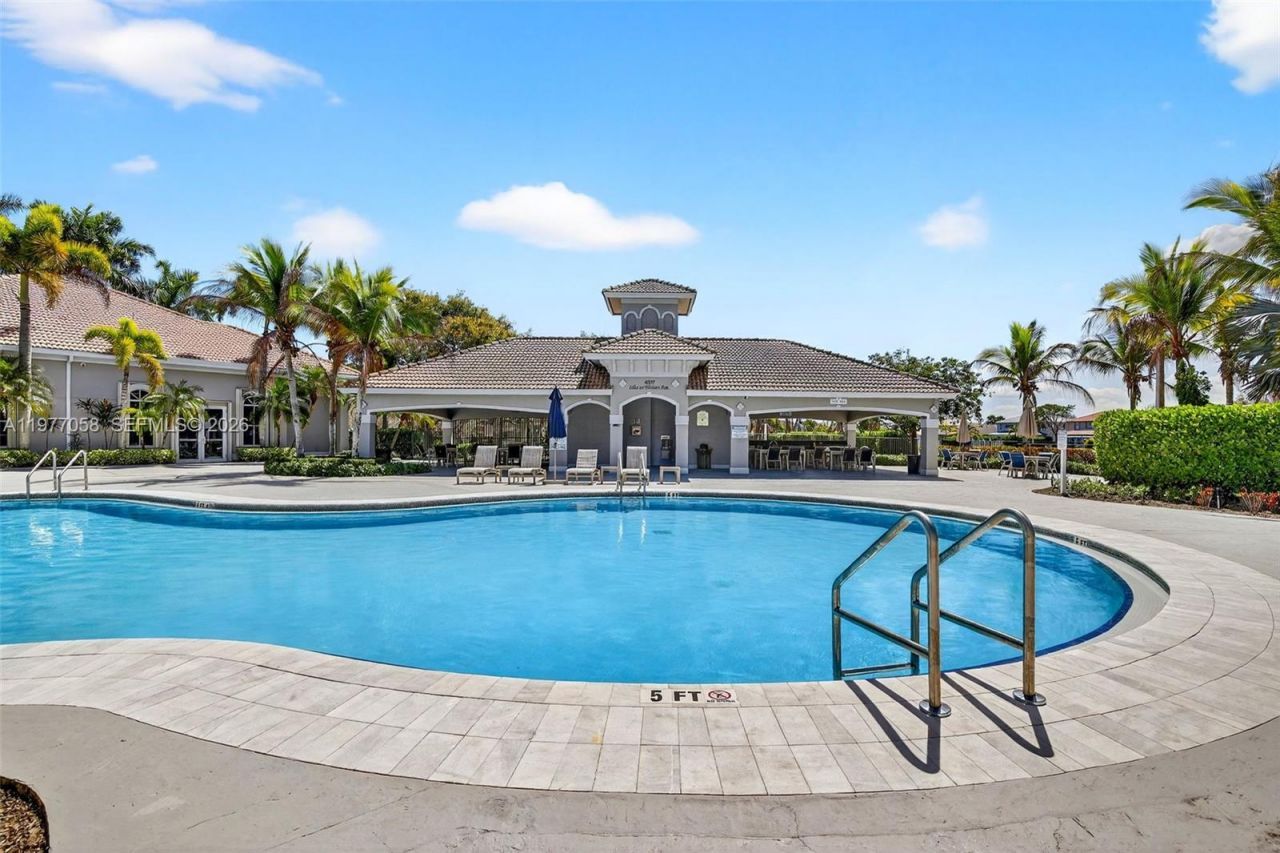 19151 N Hibiscus St , Weston, FL 33332 Photo