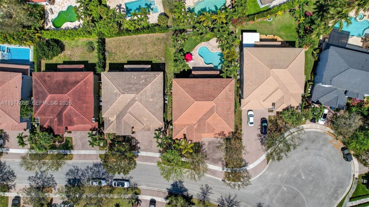 19151 N Hibiscus St , Weston, FL 33332 Photo