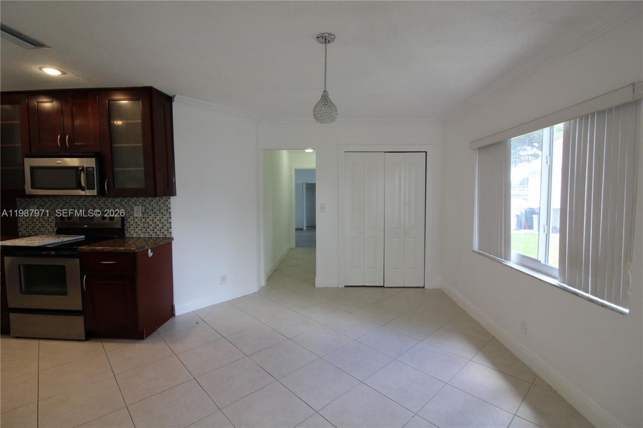5160 SW 8th St, Margate, FL 33068 Photo