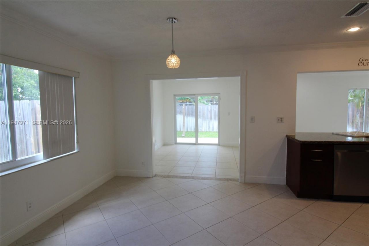 5160 SW 8th St , Margate, FL 33068 Photo