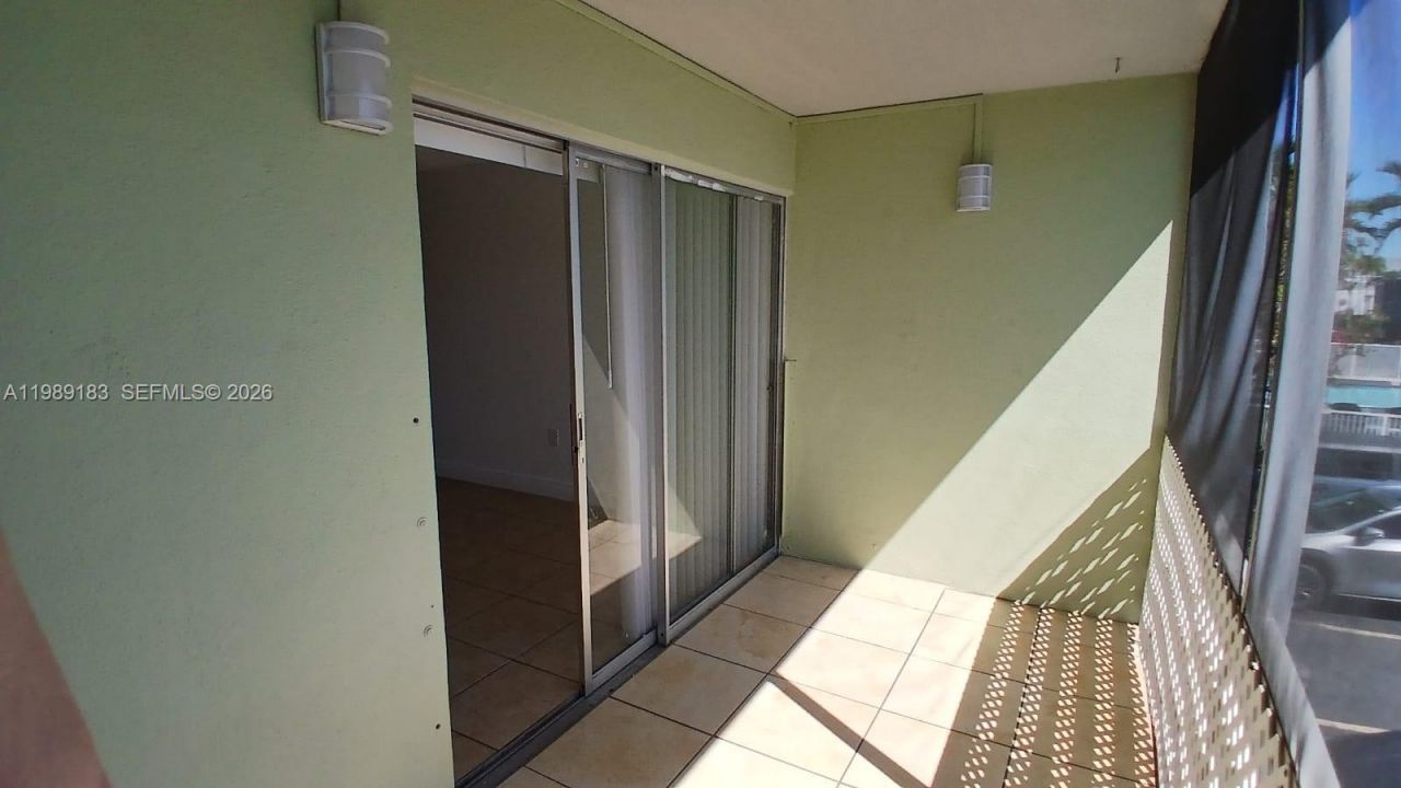 8782 SW 12th St , Unit 208, Miami, FL 33174 Photo