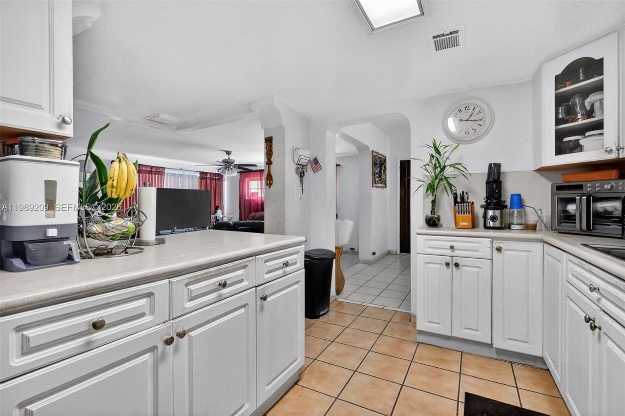 1680 NW 122nd St , North Miami, FL 33167 Photo