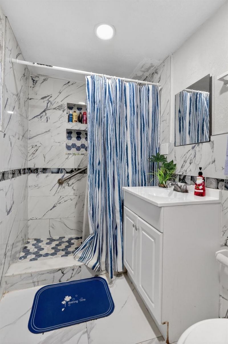 1680 NW 122nd St , North Miami, FL 33167 Photo