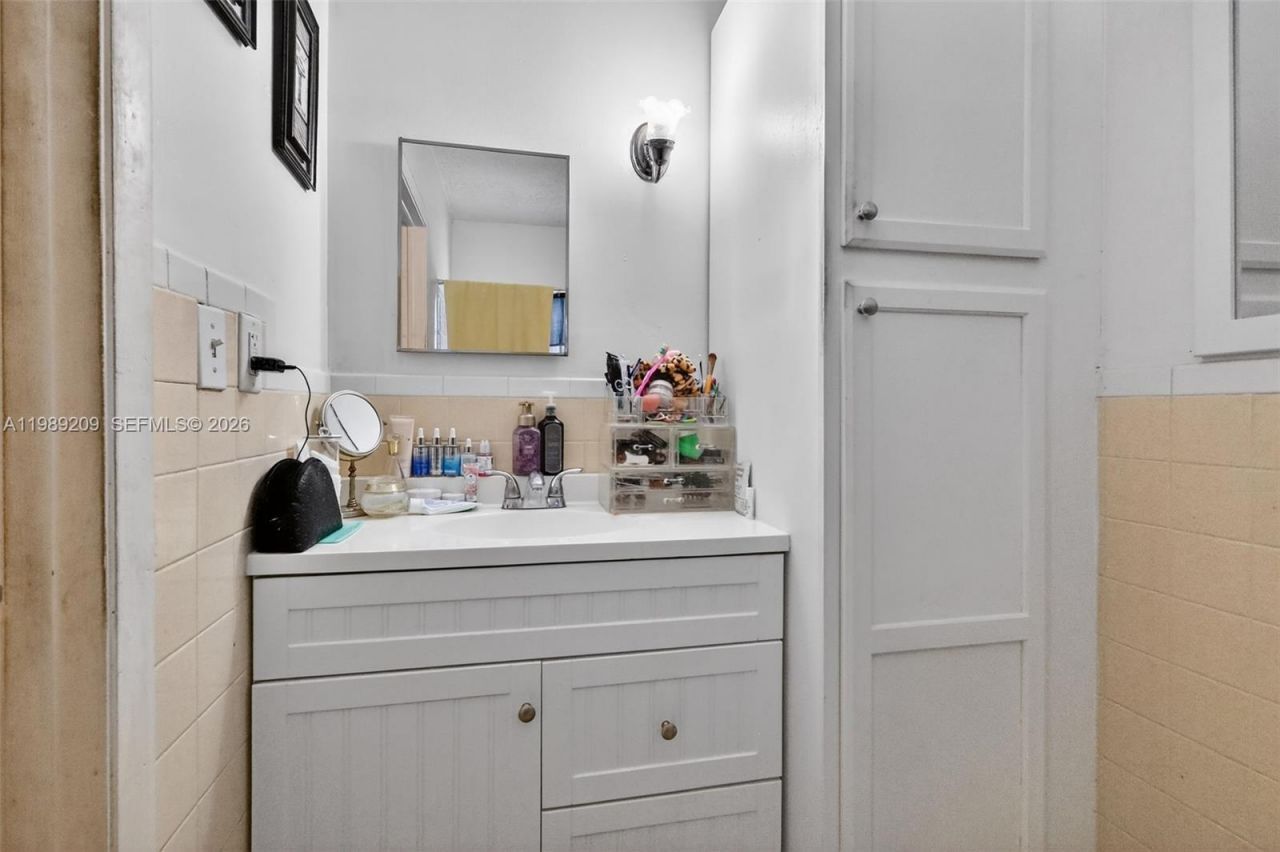 1680 NW 122nd St , North Miami, FL 33167 Photo