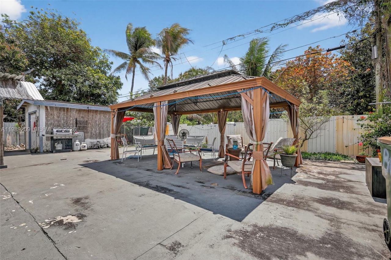 1680 NW 122nd St , North Miami, FL 33167 Photo