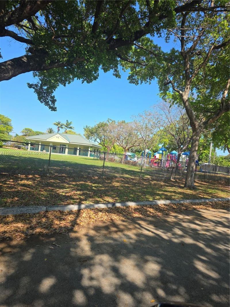 1680 NW 122nd St , North Miami, FL 33167 Photo