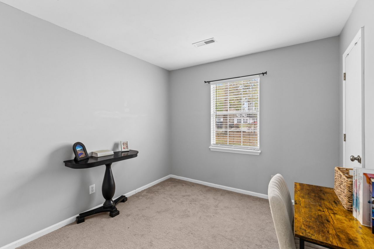 140 Alston Circle Photo 19