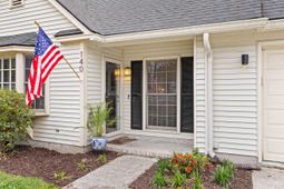 140 Alston Circle photo 4